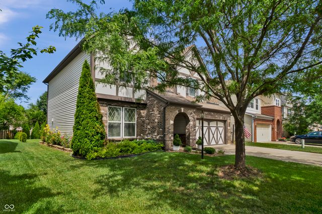 1975 Lakecrest Drive, Columbus, IN 47201