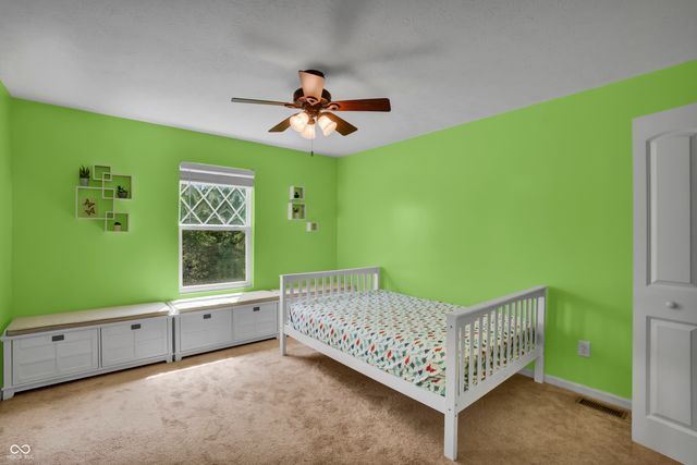 1975 Lakecrest Drive, Columbus, IN 47201