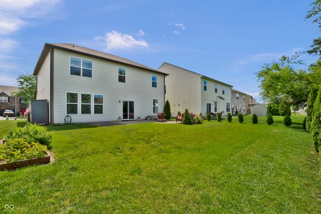1975 Lakecrest Drive, Columbus, IN 47201