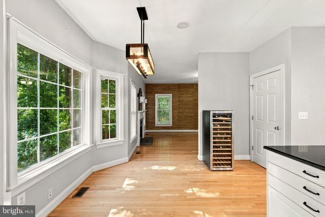7908 S WOODS DR, Fredericksburg, VA 22408