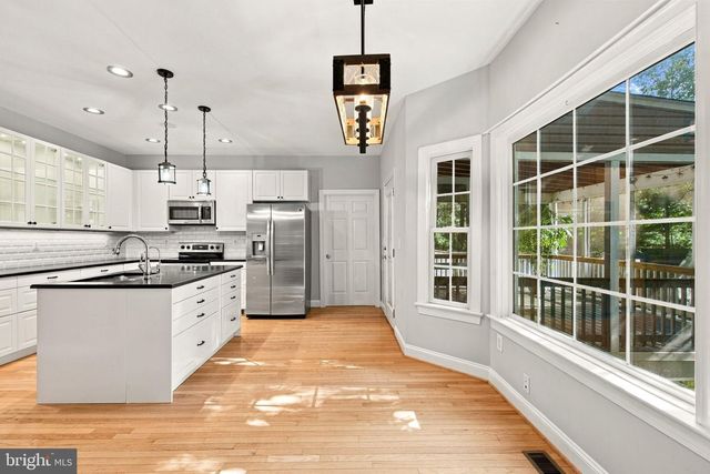 7908 S WOODS DR, Fredericksburg, VA 22408