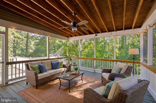 7908 S WOODS DR, Fredericksburg, VA 22408