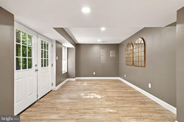 7908 S WOODS DR, Fredericksburg, VA 22408