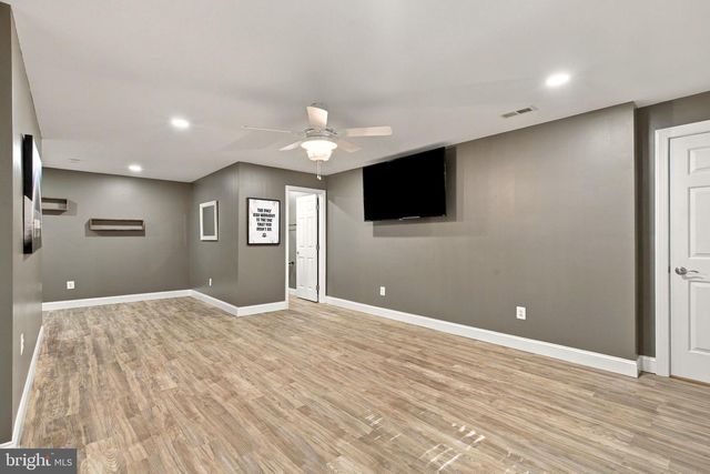 7908 S WOODS DR, Fredericksburg, VA 22408