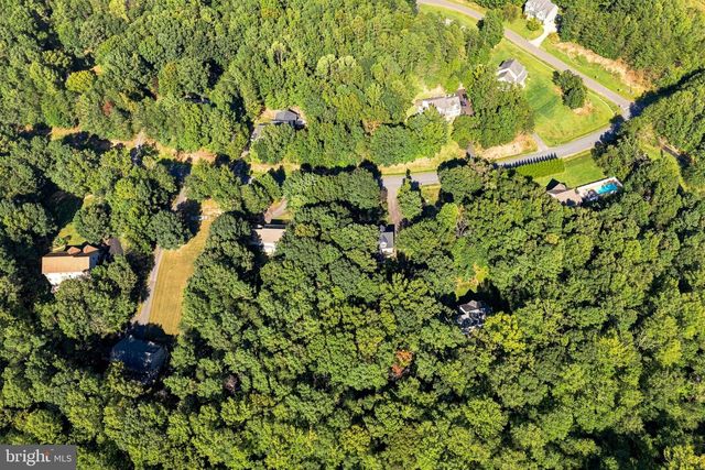 7908 S WOODS DR, Fredericksburg, VA 22408