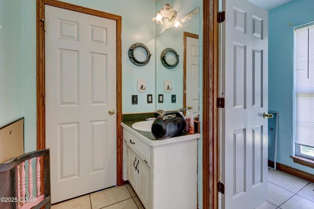 825 Colonial Drive, Webb City, MO 64870