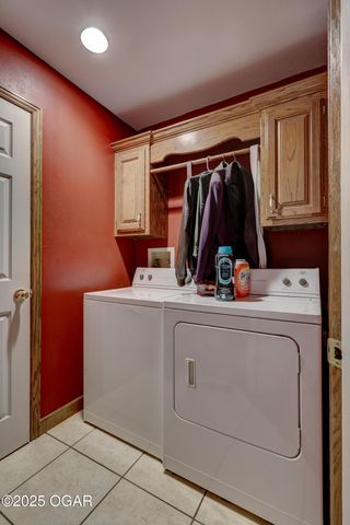 825 Colonial Drive, Webb City, MO 64870