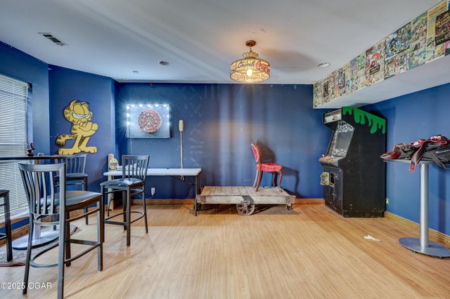 825 Colonial Drive, Webb City, MO 64870