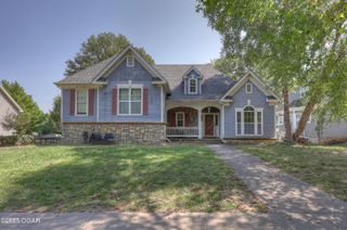 825 Colonial Drive, Webb City, MO 64870