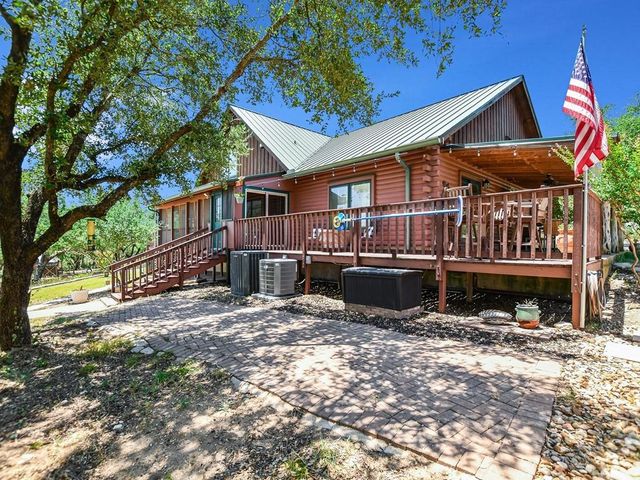 254 MIDDLETON RD, Spicewood, TX 78669