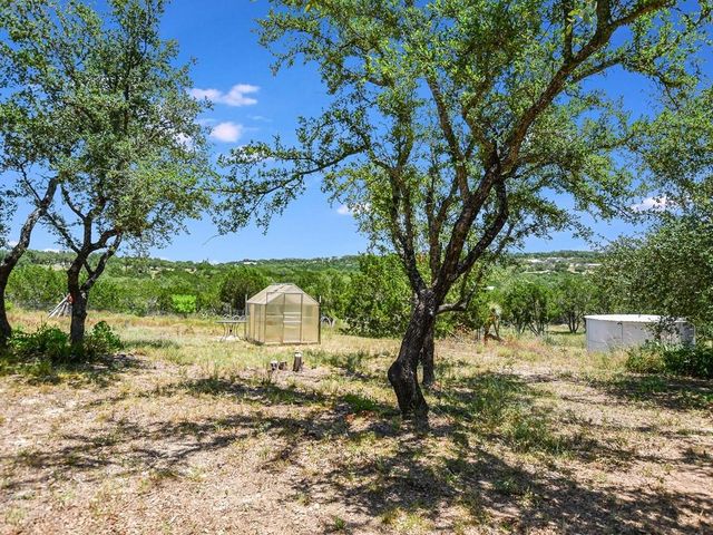 254 MIDDLETON RD, Spicewood, TX 78669
