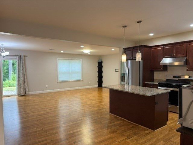 16 Juniper Hill Road, Westford, MA 01886