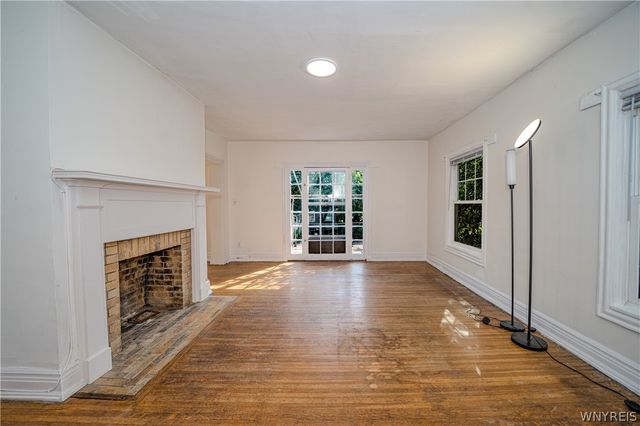 346 Woodward Avenue, Buffalo, NY 14214