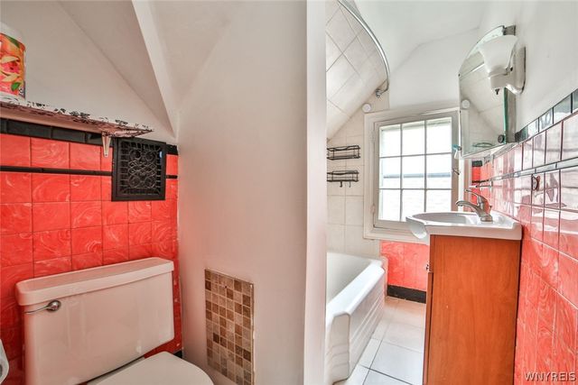 346 Woodward Avenue, Buffalo, NY 14214