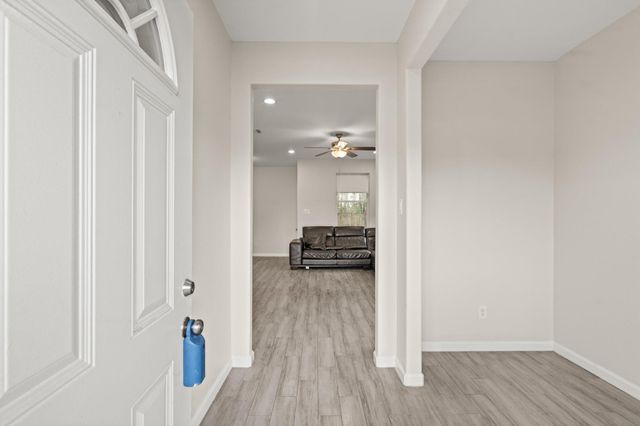 4943 Leamathew Street, Houston, TX 77045