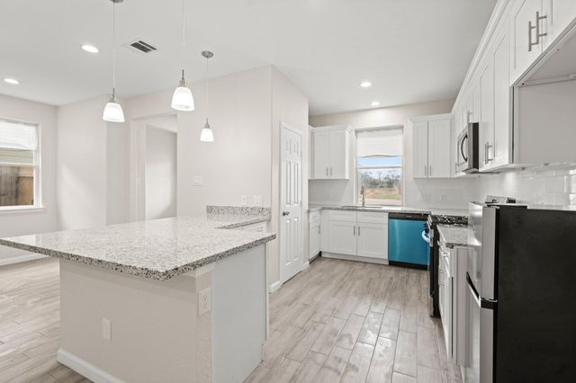 4943 Leamathew Street, Houston, TX 77045