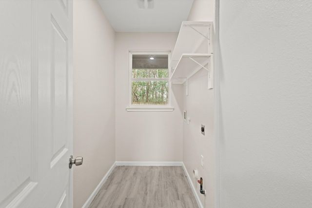 4943 Leamathew Street, Houston, TX 77045