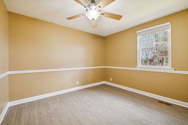 202 Austin Drive, Portland, TN 37148