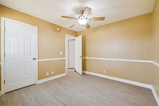 202 Austin Drive, Portland, TN 37148