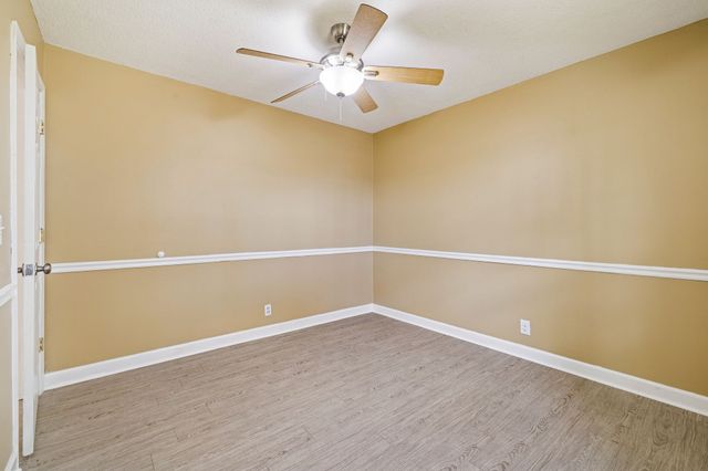 202 Austin Drive, Portland, TN 37148