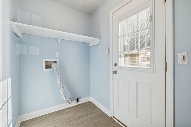 202 Austin Drive, Portland, TN 37148