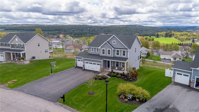 5547 Rolling Meadows, Camillus, NY 13031