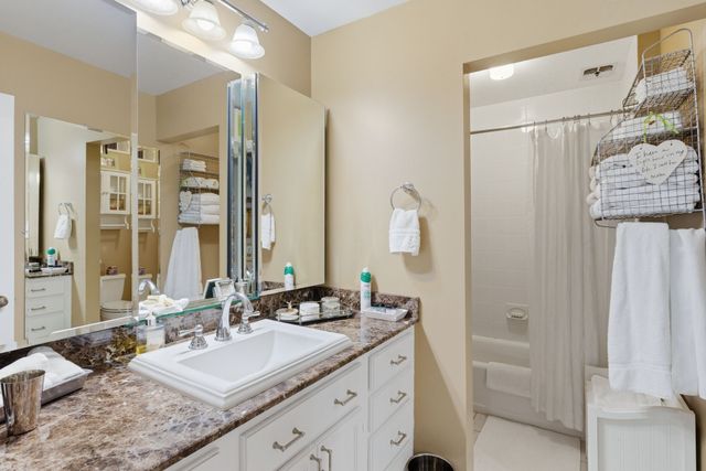 3000 Hillsboro Pike Apt 71, Nashville, TN 37215