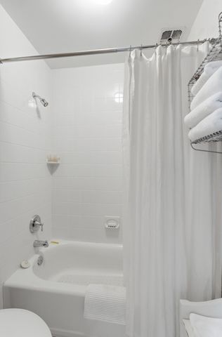 3000 Hillsboro Pike Apt 71, Nashville, TN 37215