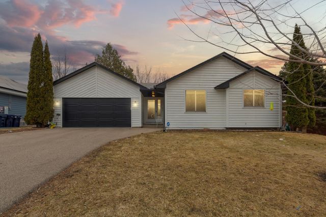 7937 Grinnell Way, Lakeville, MN 55044