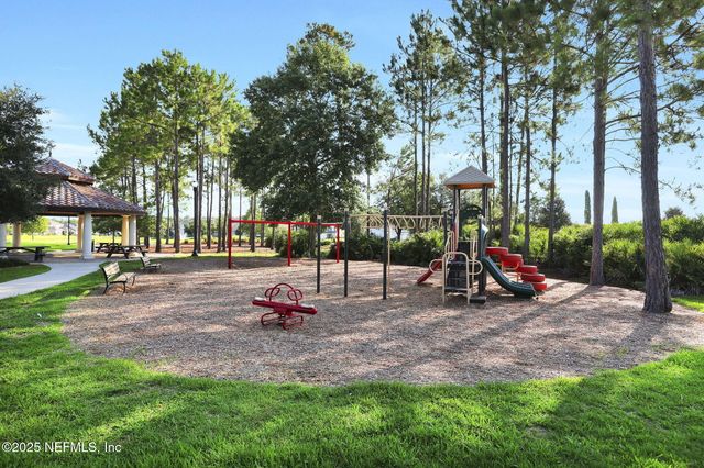 62 LACAILLE Avenue, Jacksonville, FL 32259