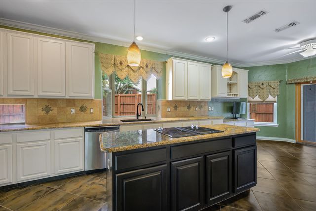 3717 Legendary Lane, Plano, TX 75023