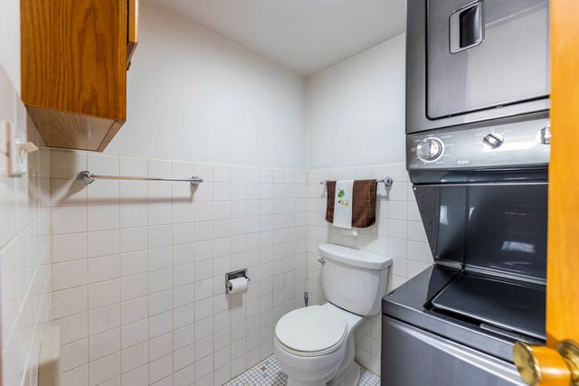 10117 S Cicero Avenue 206, Oak Lawn, IL 60453