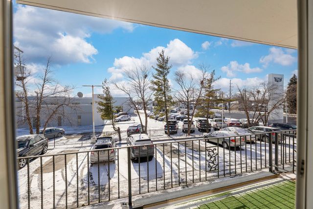 10117 S Cicero Avenue 206, Oak Lawn, IL 60453