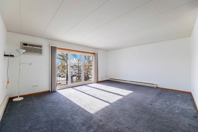 10117 S Cicero Avenue 206, Oak Lawn, IL 60453