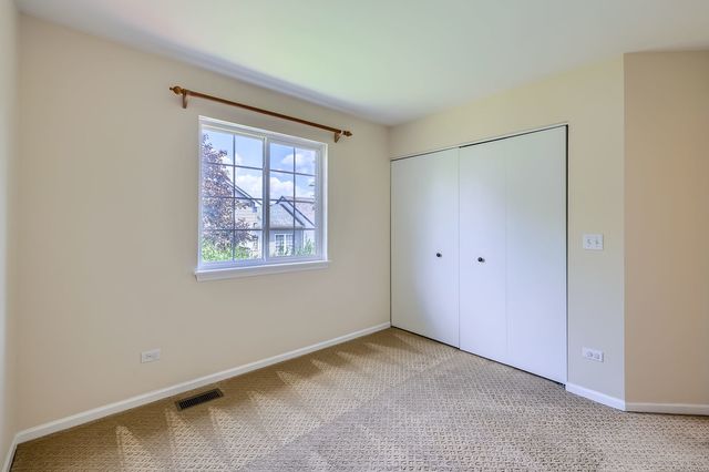 1208 Darnell Drive, Mundelein, IL 60060