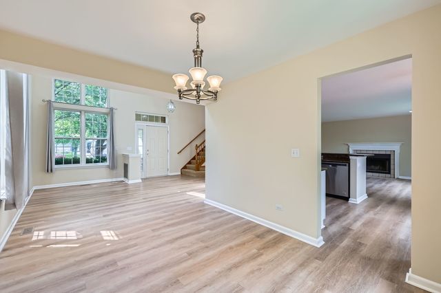 1208 Darnell Drive, Mundelein, IL 60060