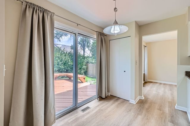 1208 Darnell Drive, Mundelein, IL 60060