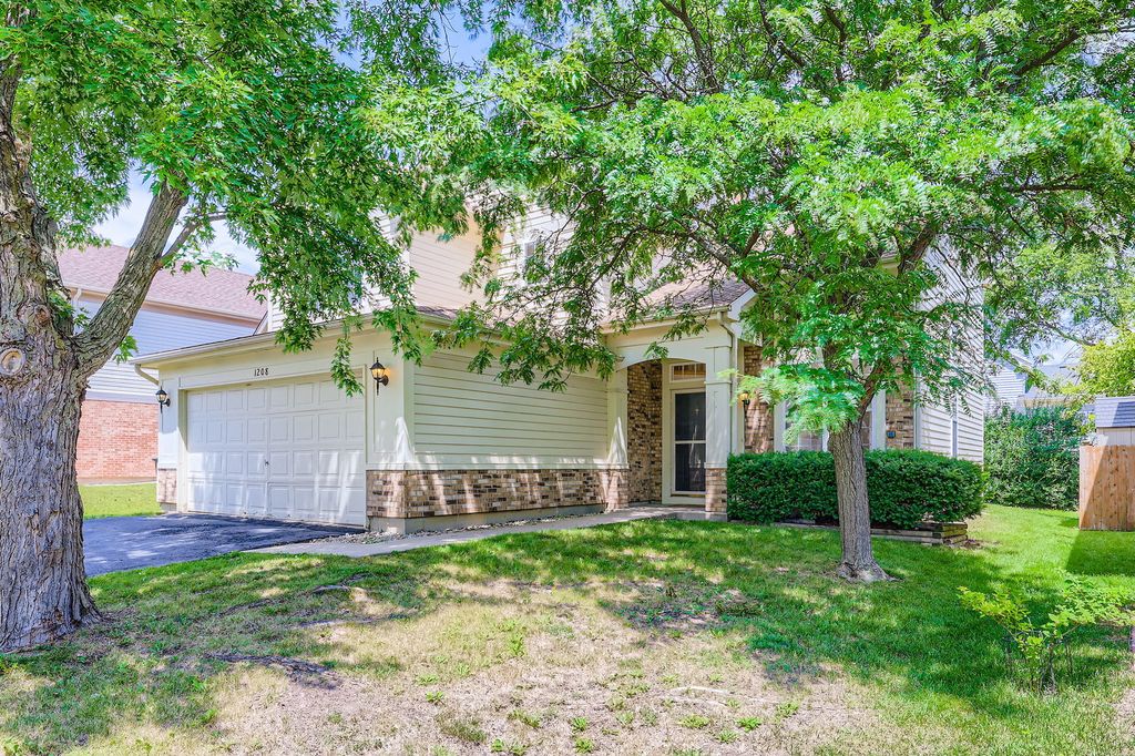 1208 Darnell Drive, Mundelein, IL 60060