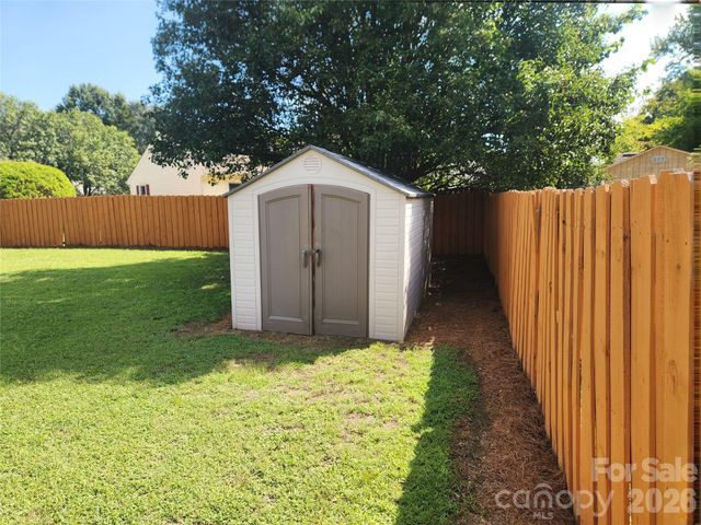 11318 Treebark Drive, Pineville, NC 28134