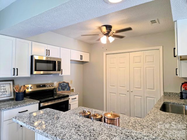 11318 Treebark Drive, Pineville, NC 28134