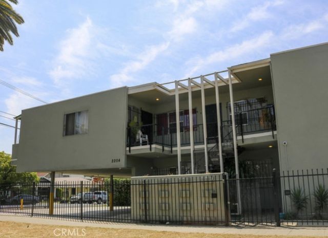 2204 W 26th Place 5, Los Angeles, CA 90018