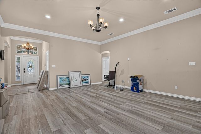 197 Deer Creek Drive, Aledo, TX 76008