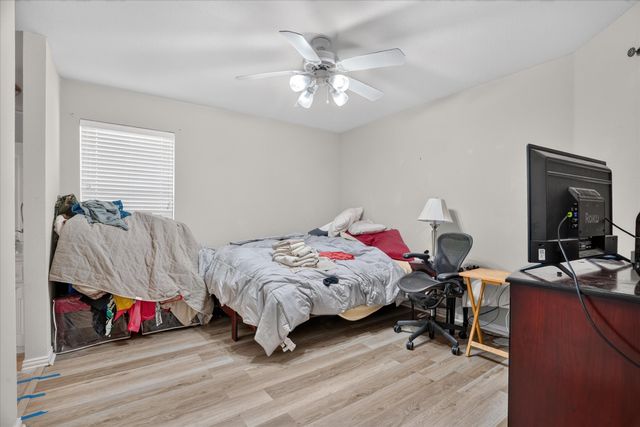 197 Deer Creek Drive, Aledo, TX 76008