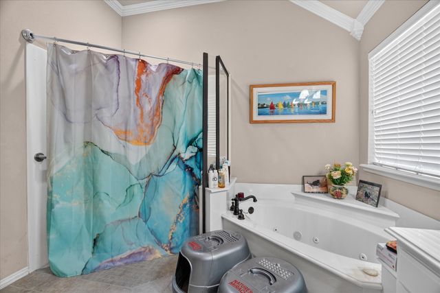 197 Deer Creek Drive, Aledo, TX 76008