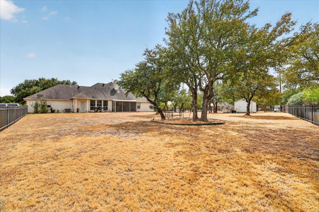 197 Deer Creek Drive, Aledo, TX 76008