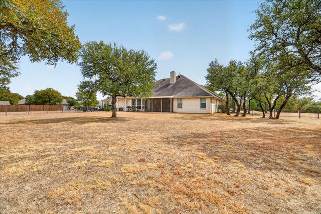 197 Deer Creek Drive, Aledo, TX 76008