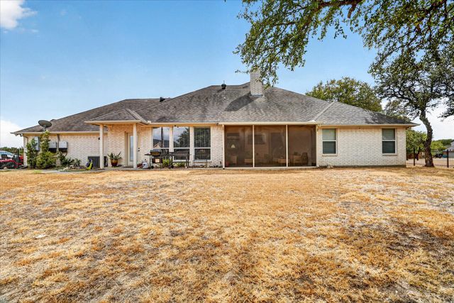 197 Deer Creek Drive, Aledo, TX 76008