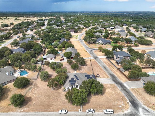 197 Deer Creek Drive, Aledo, TX 76008