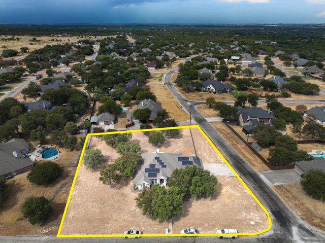 197 Deer Creek Drive, Aledo, TX 76008