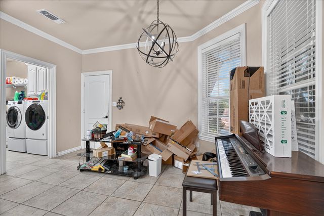 197 Deer Creek Drive, Aledo, TX 76008